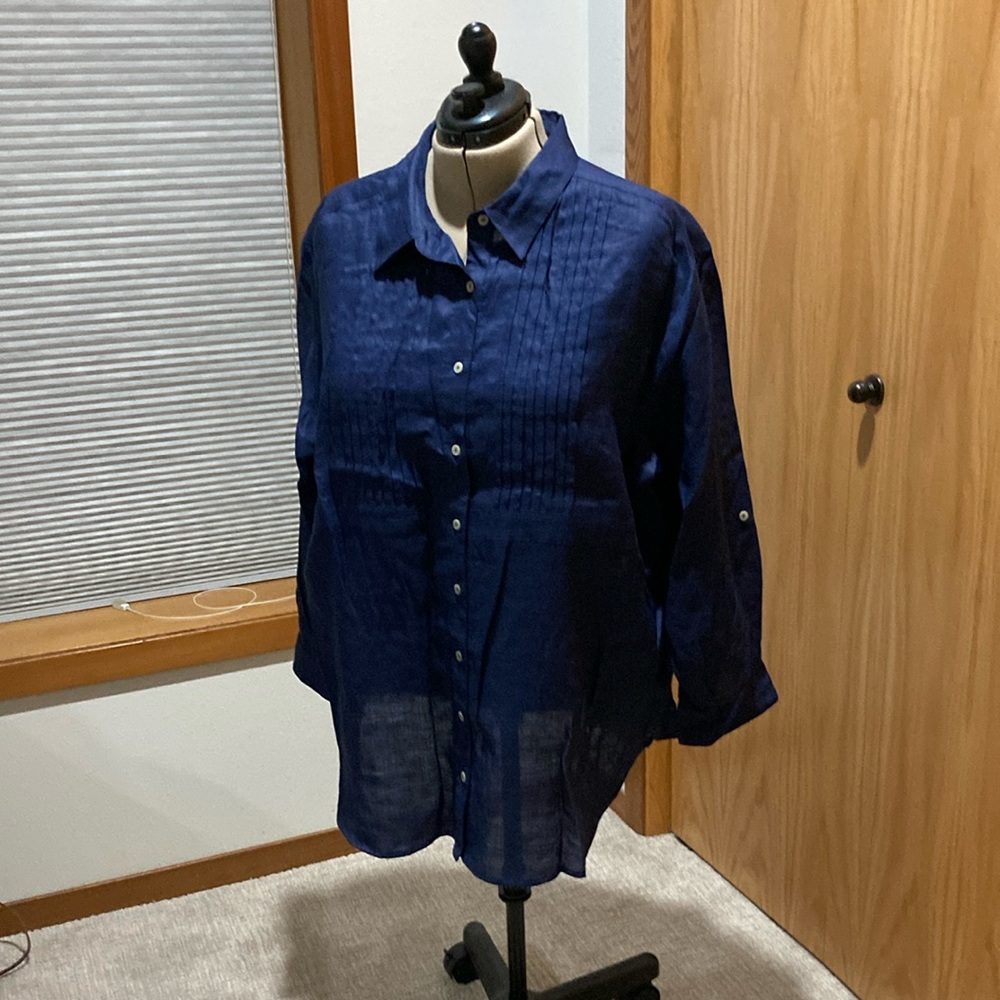 Women’s plus-size linen tunic